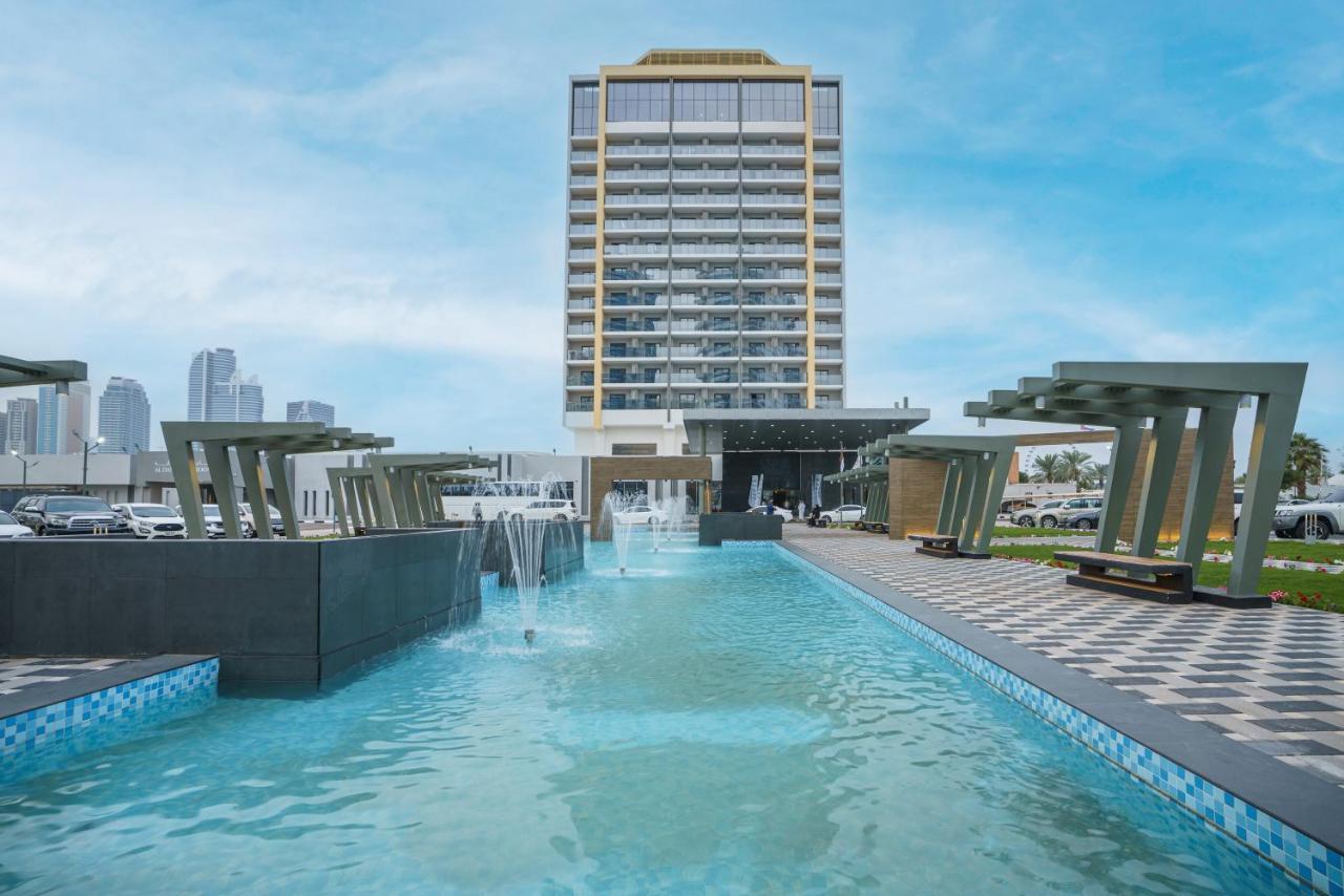 Hotel Holiday International Sharjah Bagian luar foto